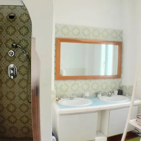 Grande Cosy Avec Kitchenette, Salle De Bain Et Wc Privatif Apartment