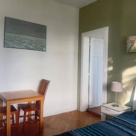 Grande Cosy Avec Kitchenette, Salle De Bain Et Wc Privatif Apartment
