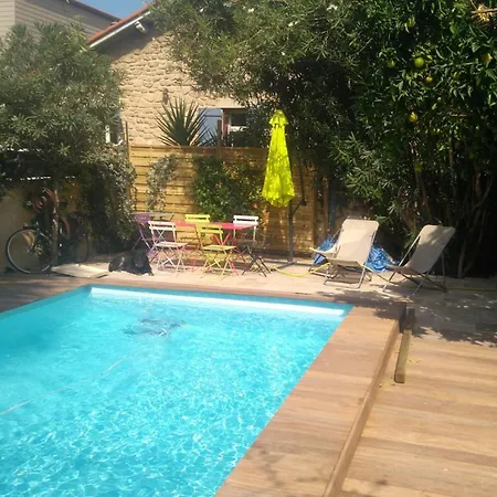 Grande Cosy Avec Kitchenette, Salle De Bain Et Wc Privatif Apartment